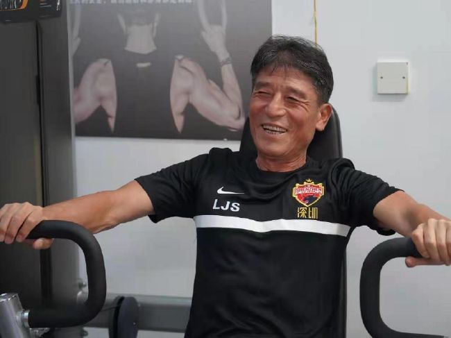欧美gay猛男壮汉呻吟