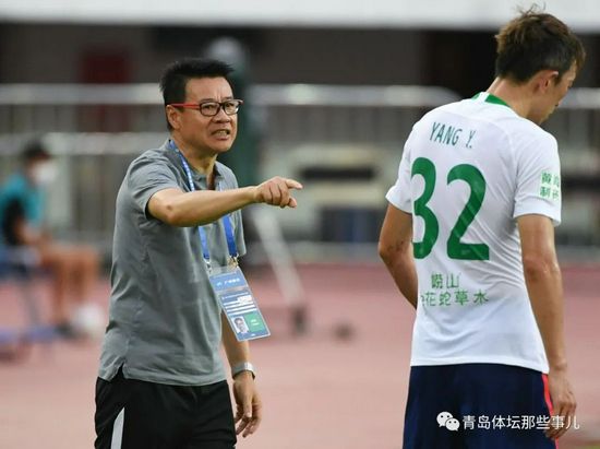 荡受被双龙3p男男